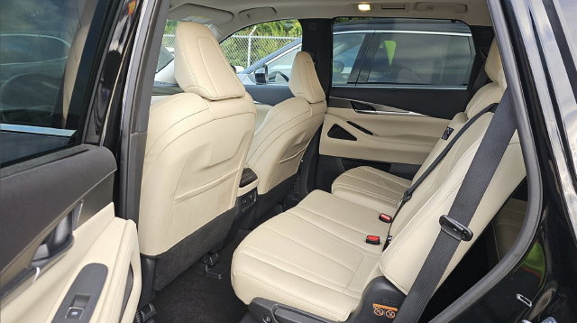 Used 2024 INFINITI QX60 Luxe AWD/4WD image 12