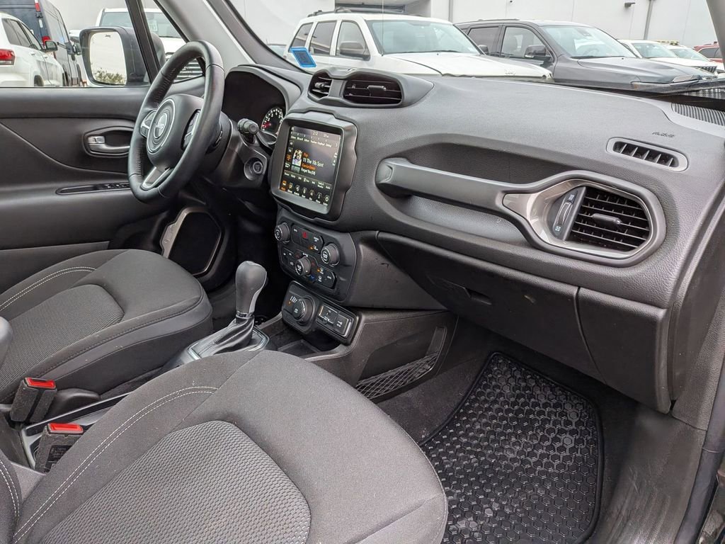 Used 2023 Jeep Renegade Latitude w/ Sun/Sound Group image 25