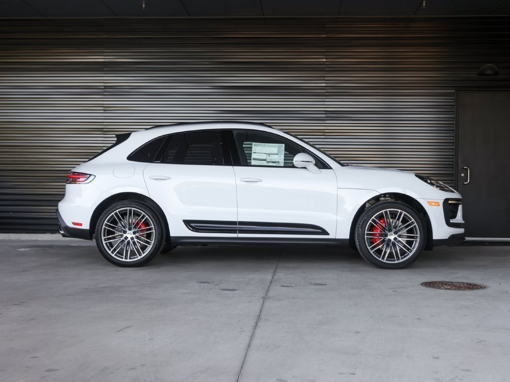 Certified 2026 Porsche Macan S AWD/4WD image 8