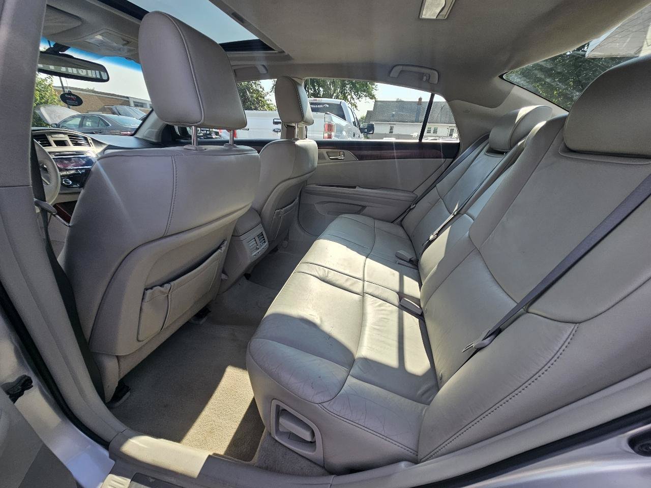 Used 2011 Toyota Avalon FWD image 22