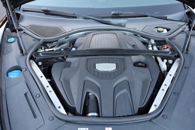 Used 2017 Porsche Panamera image 51