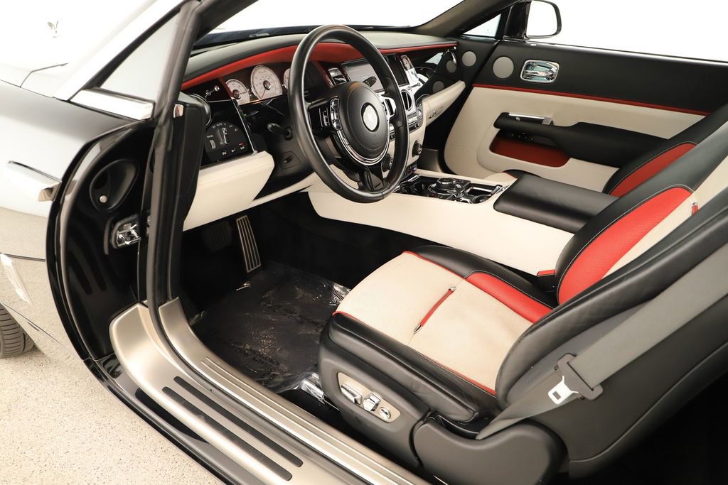 Used 2020 Rolls-Royce Wraith image 14