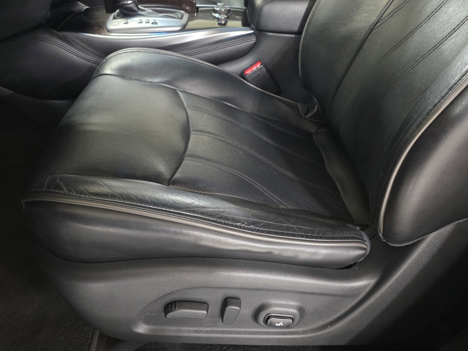 Used 2013 INFINITI JX35 FWD w/ Premium Pkg image 26