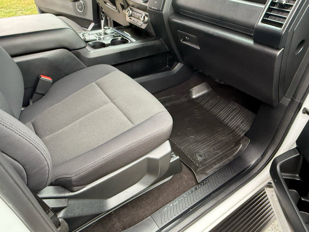 Used 2020 Ford Expedition XL image 15