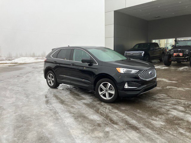 Used 2023 Ford Edge SEL w/ Convenience Package image 2