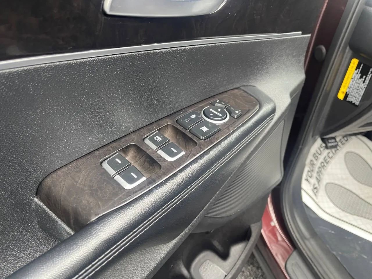 Used 2016 Kia Sorento EX image 13