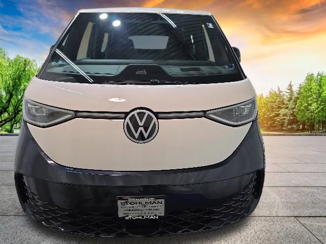 Certified 2025 Volkswagen ID. Buzz Pro S Plus AWD/4WD image 9