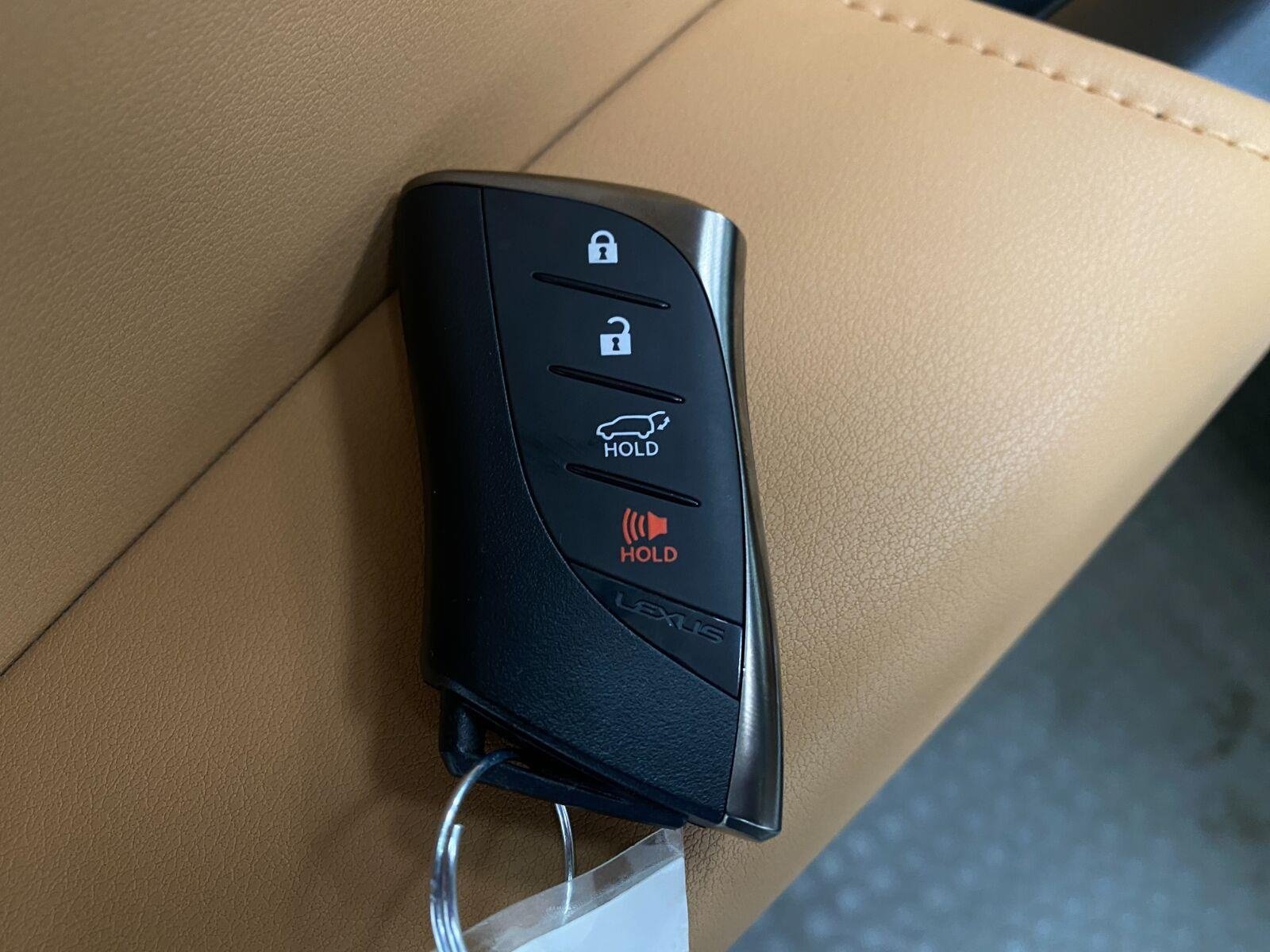 Used 2025 Lexus NX 450h+ AWD w/ Accessory Package (2T) image 33
