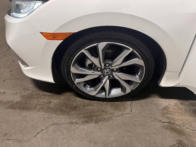 Used 2019 Honda Civic Touring image 29