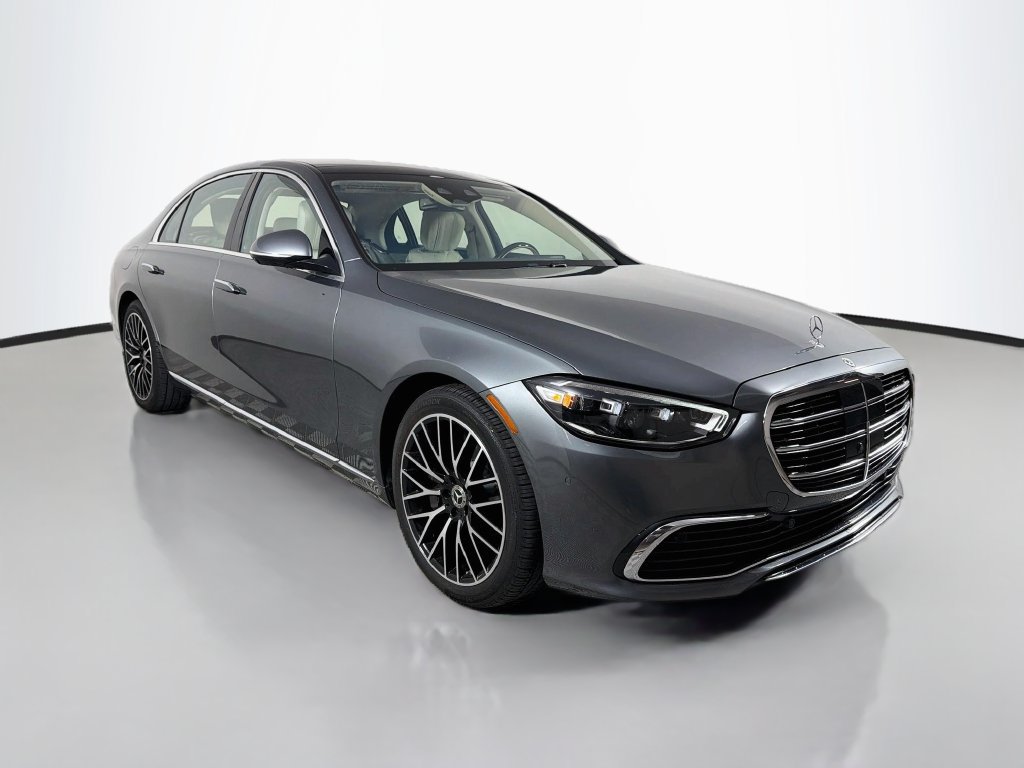Used 2024 Mercedes-Benz S 580 4MATIC Sedan image 3
