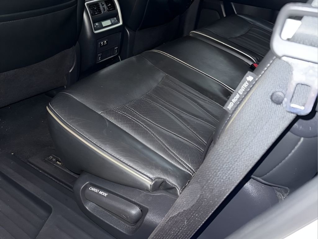 Used 2019 INFINITI QX60 Luxe w/ Sensory Package image 17