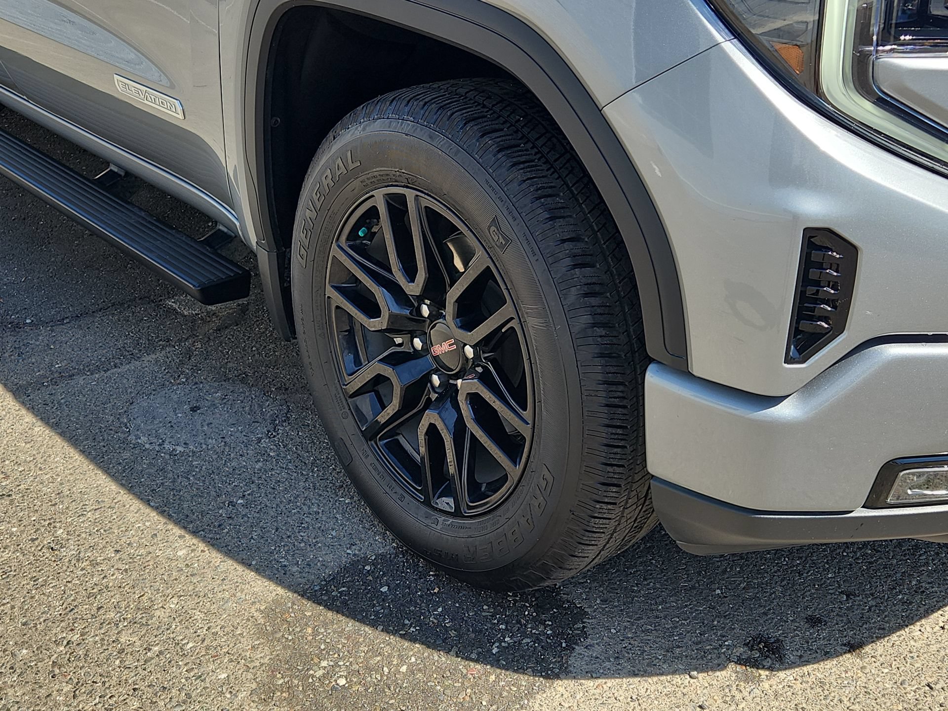 Used 2024 GMC Sierra 1500 Elevation RWD image 18