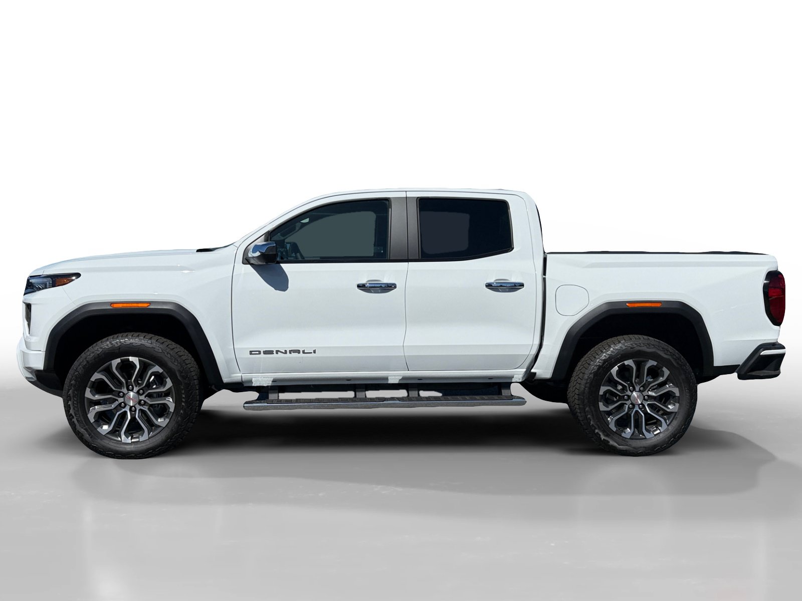 New 2026 GMC Canyon Denali AWD/4WD image 2