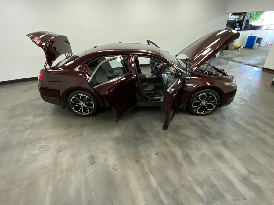 Used 2018 Ford Taurus SHO w/ Driver Assist Package AWD/4WD image 50