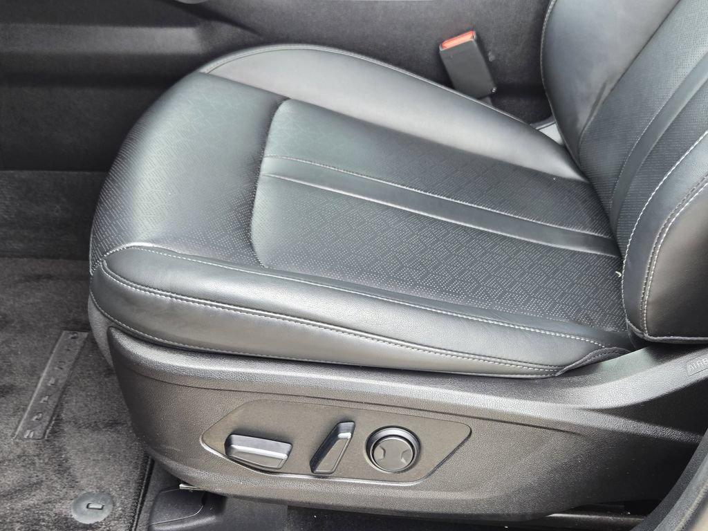 Certified 2023 Kia Sorento S FWD image 25