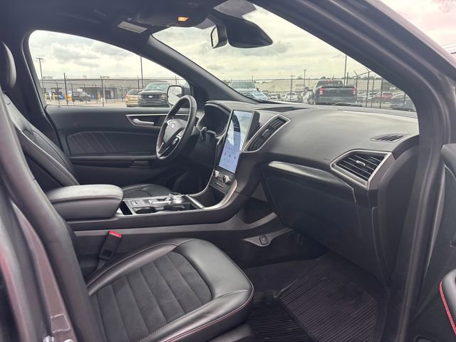 Certified 2024 Ford Edge ST-Line AWD/4WD image 9
