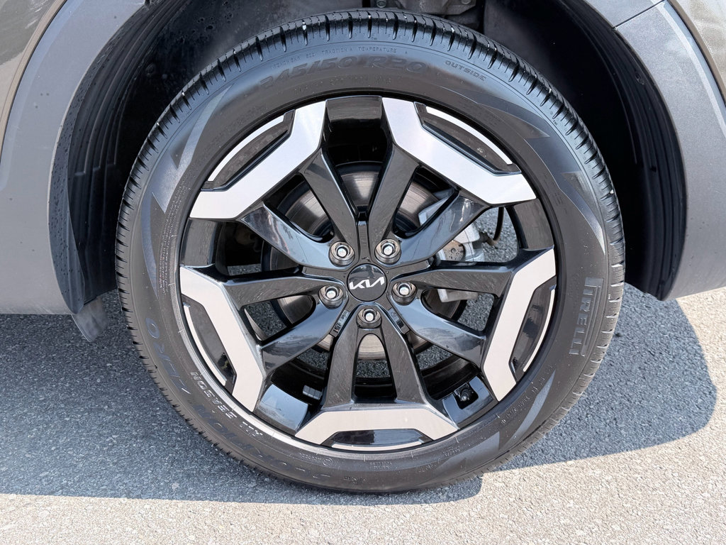 Used 2025 Kia Telluride S AWD/4WD image 37