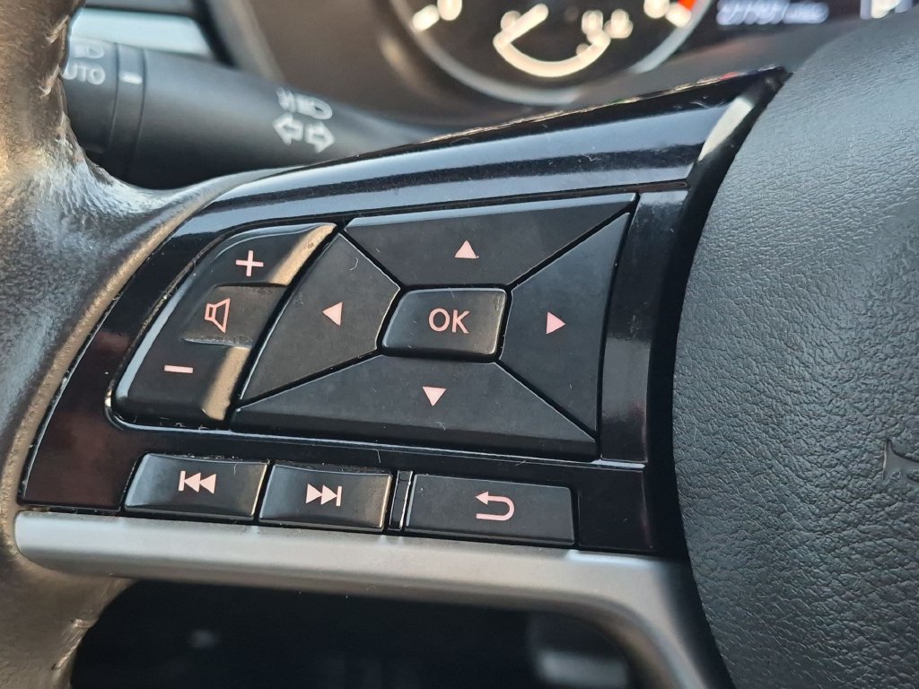 Used 2024 Nissan Altima 2.5 SV w/ SV Premium Package AWD/4WD image 15