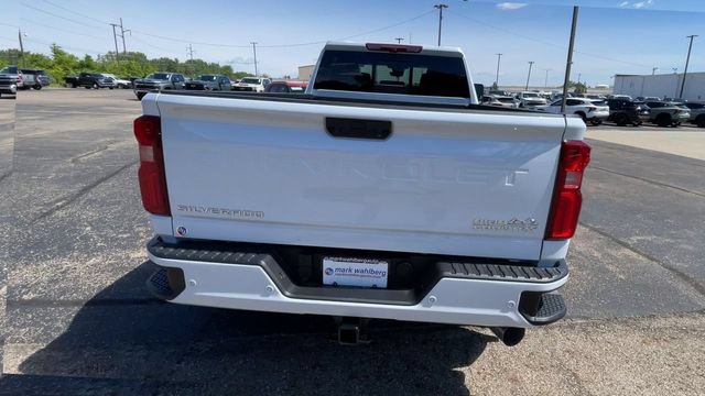 New 2026 Chevrolet Silverado 3500 High Country w/ Technology Package AWD/4WD image 9
