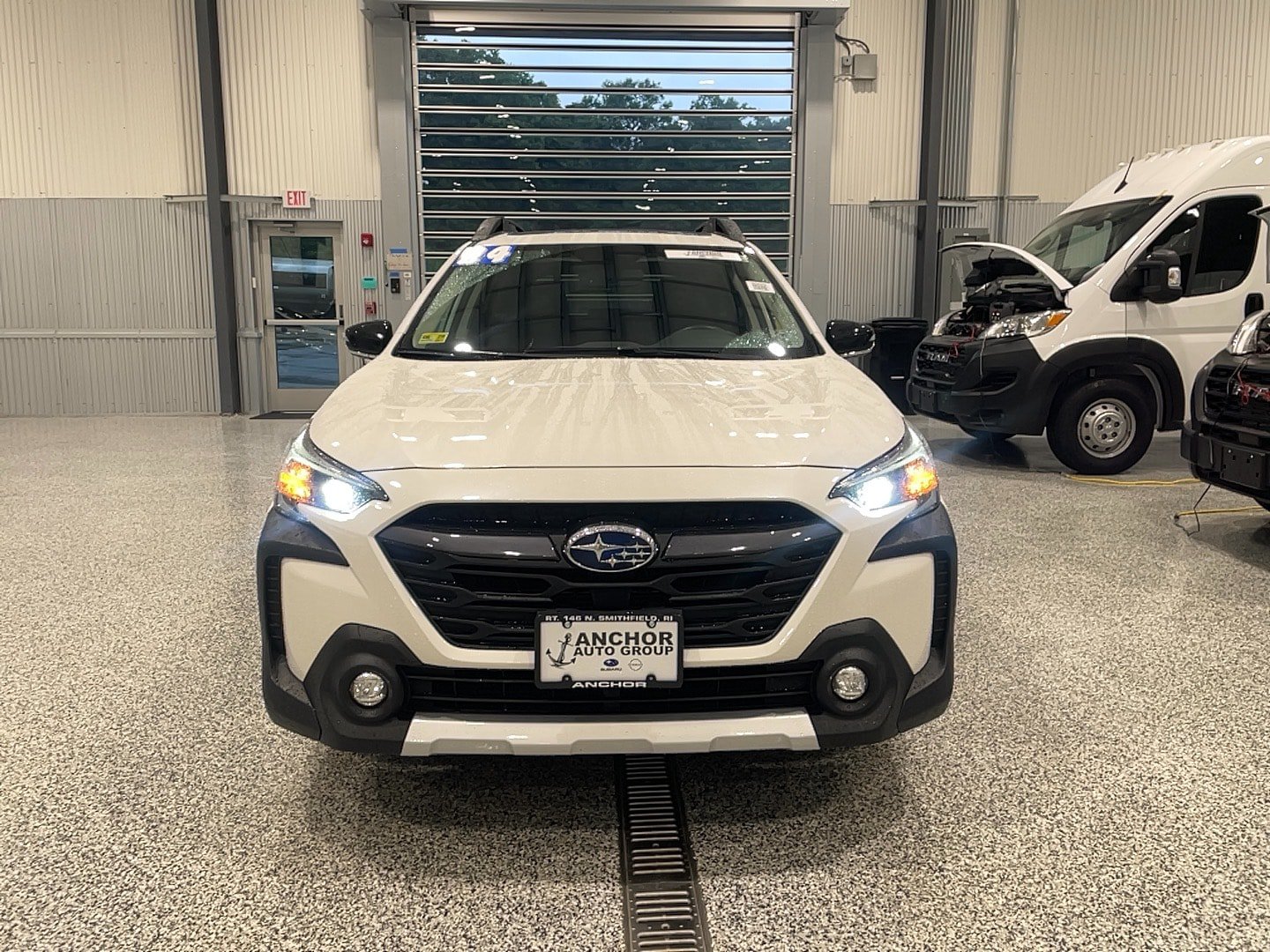 Used 2024 Subaru Outback Limited AWD/4WD image 3
