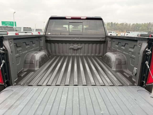 Used 2022 Chevrolet Silverado 1500 LTZ AWD/4WD image 10