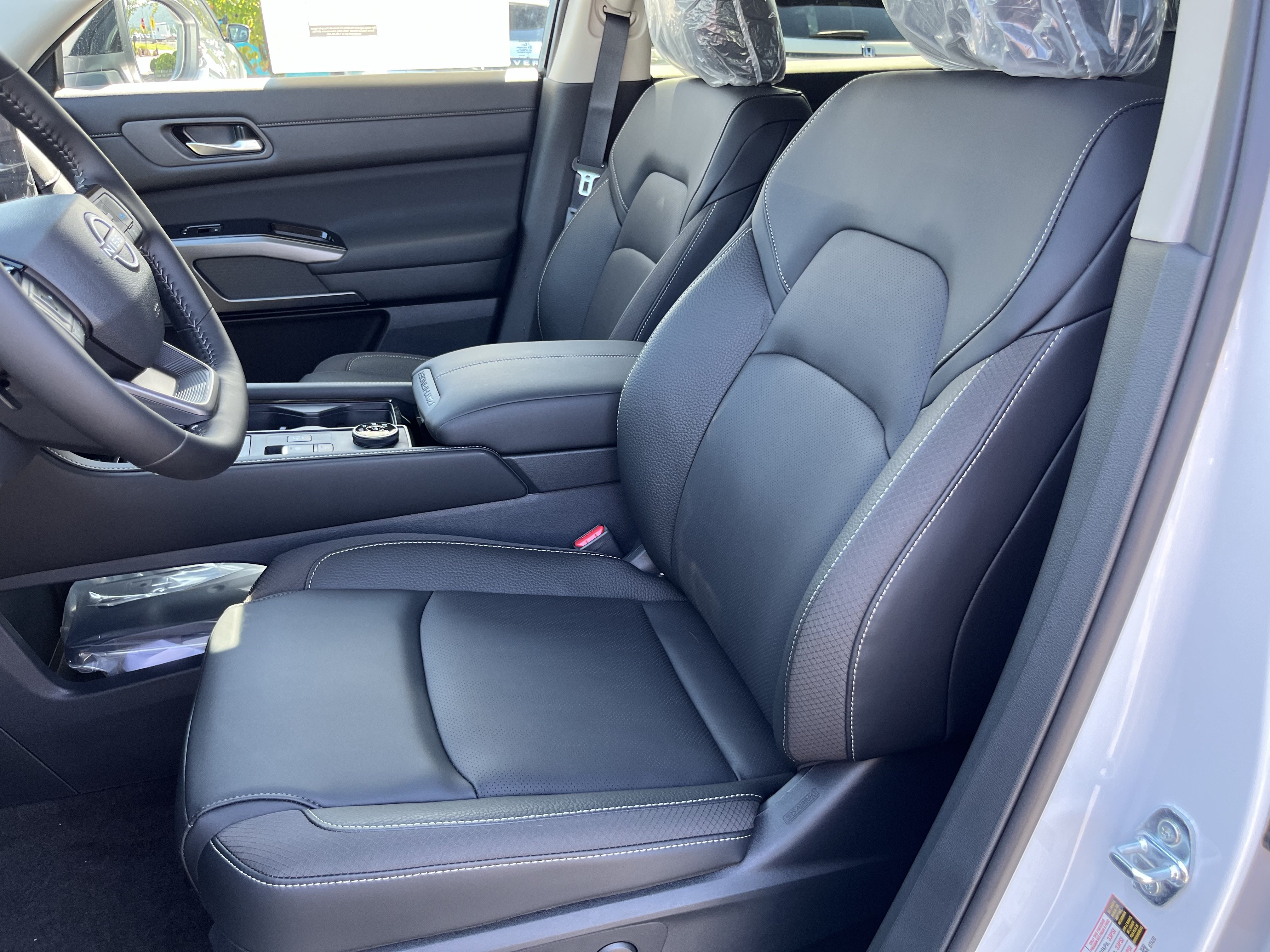 New 2026 Nissan Pathfinder SL AWD/4WD image 16