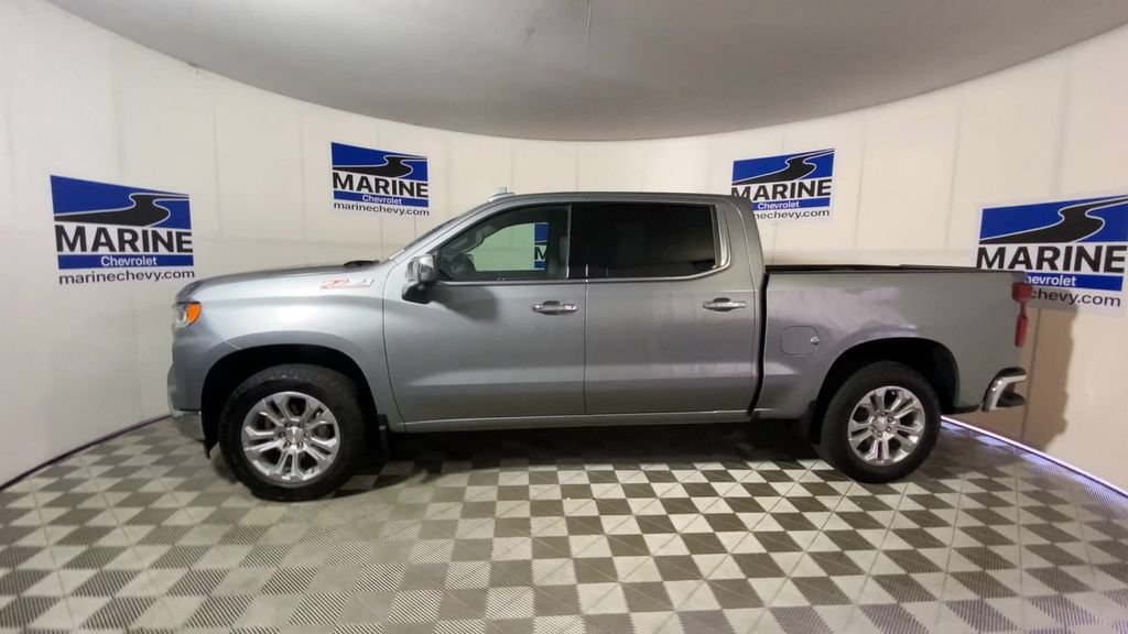 Used 2024 Chevrolet Silverado 1500 LTZ w/ LTZ Convenience Package II AWD/4WD image 7