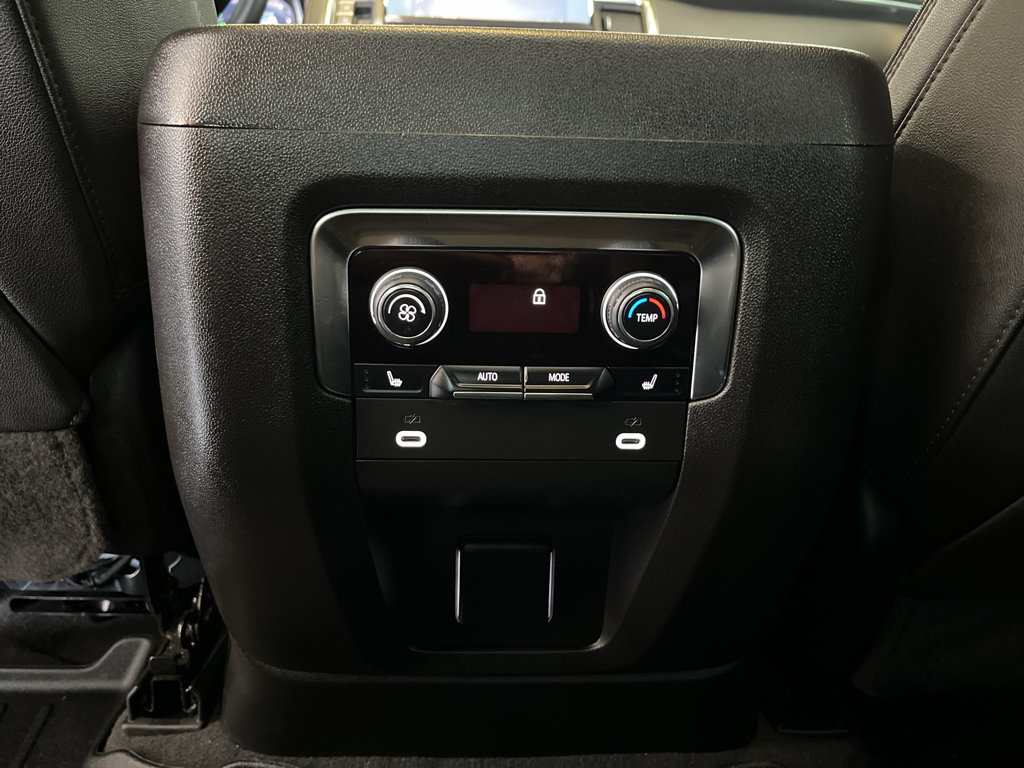 Used 2024 Chevrolet Tahoe RST w/ Luxury Package RWD image 17