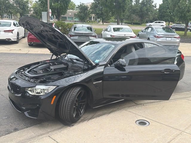 Used 2017 BMW M4 Coupe RWD image 8