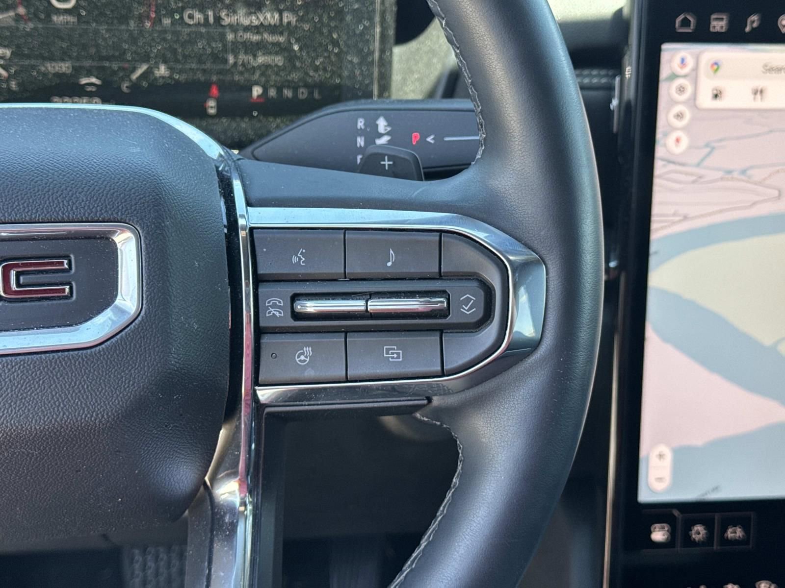 Used 2025 GMC Terrain Elevation image 23