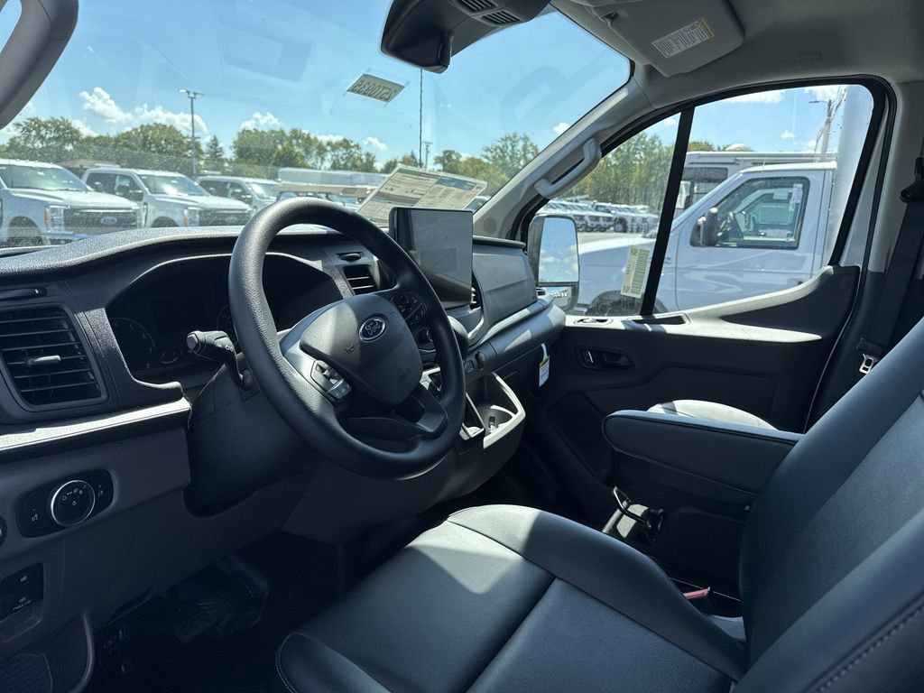 New 2025 Ford Transit 150 Low Roof image 21