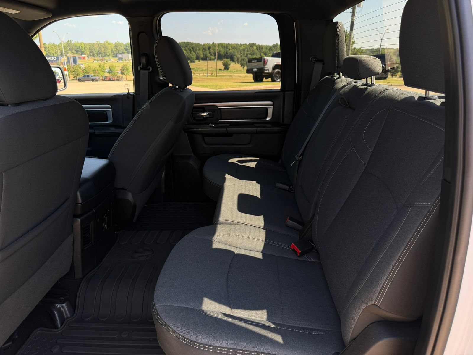 Used 2022 RAM 1500 Warlock AWD/4WD image 25