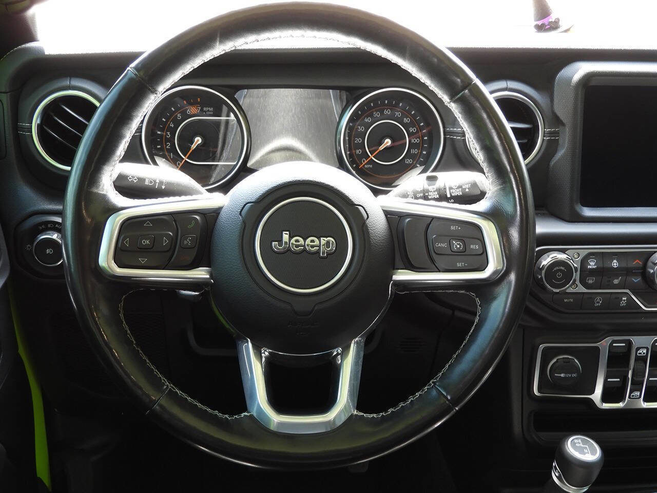 Used 2021 Jeep Wrangler Unlimited Sahara w/ Uconnect 4C Nav & Sound Group AWD/4WD image 19