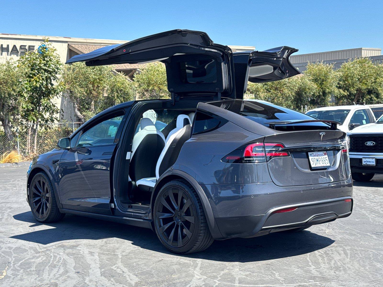 Used 2023 Tesla Model X AWD/4WD image 12