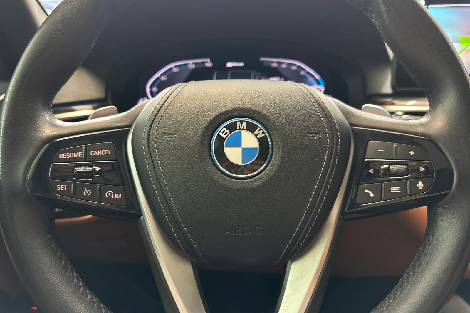 Certified 2023 BMW 530e w/ Convenience Package RWD image 10