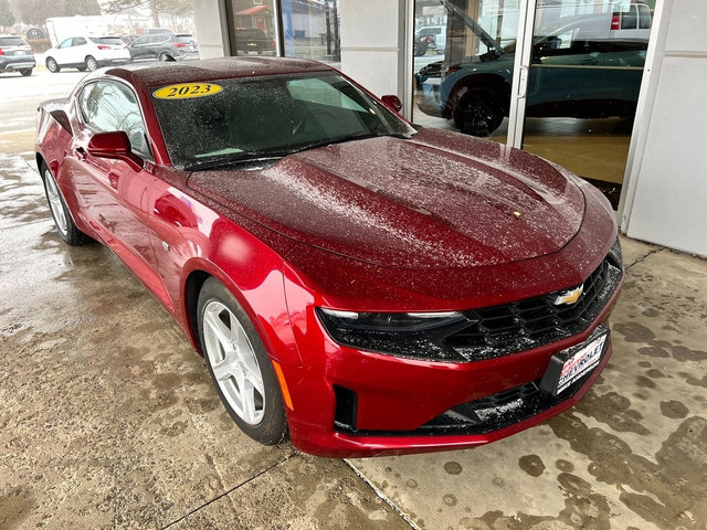 Used 2023 Chevrolet Camaro LT image 5