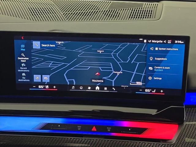 Used 2025 BMW M5 w/ Carbon Package image 19