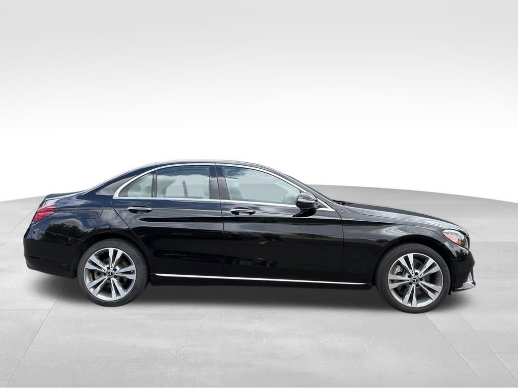 Used 2021 Mercedes-Benz C 300 4MATIC Sedan image 2