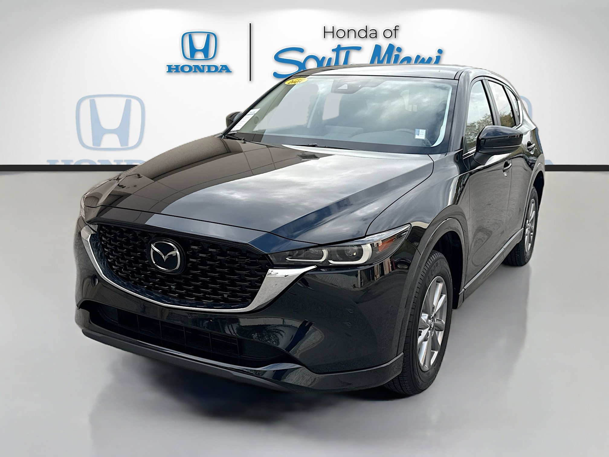 Used 2025 MAZDA CX-5 AWD 2.5 S w/ Select Package image 3