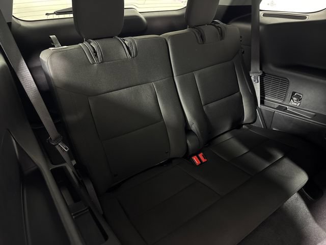 Used 2021 Ford Explorer XLT AWD/4WD image 34