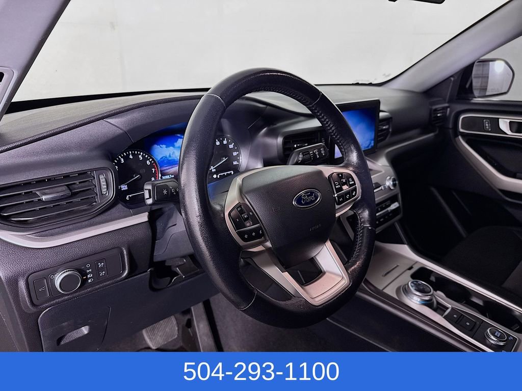 Used 2022 Ford Explorer XLT w/ Class IV Trailer Tow Package image 9