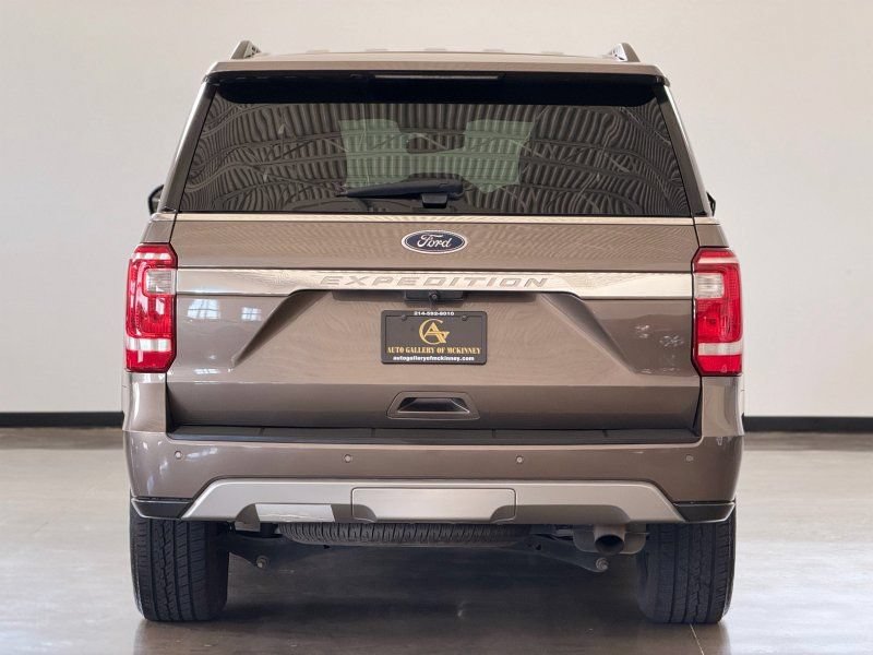 Used 2019 Ford Expedition XLT AWD/4WD image 6