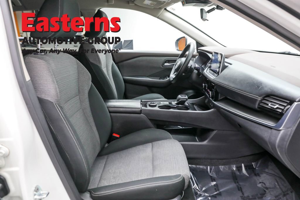 Used 2022 Nissan Rogue SV image 23