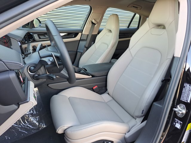 New 2026 Porsche Panamera 4 image 5