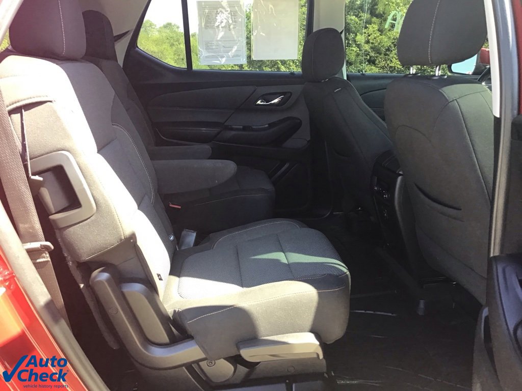 Used 2021 Chevrolet Traverse LT image 20