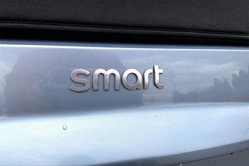 Used 2013 smart fortwo passion image 8