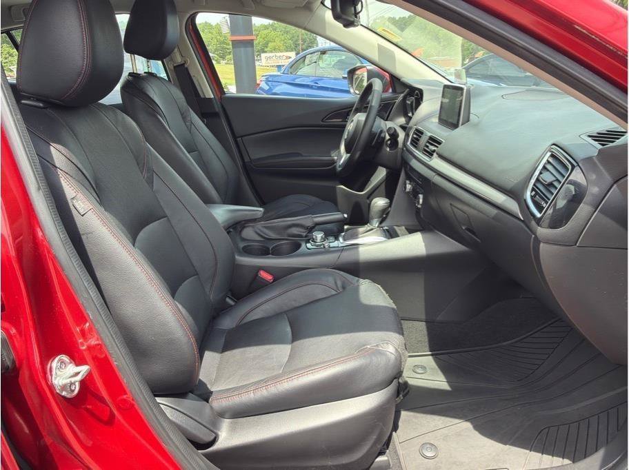 Used 2014 MAZDA MAZDA3 s Grand Touring w/ Technology Package FWD image 13