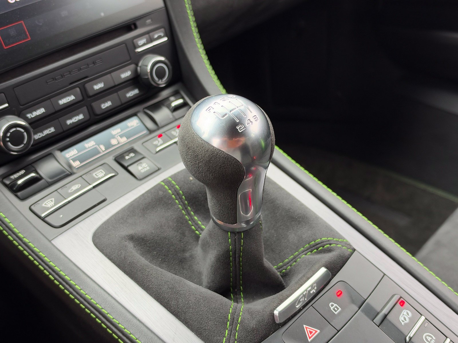 Used 2020 Porsche 718 Cayman GT4 RWD image 25