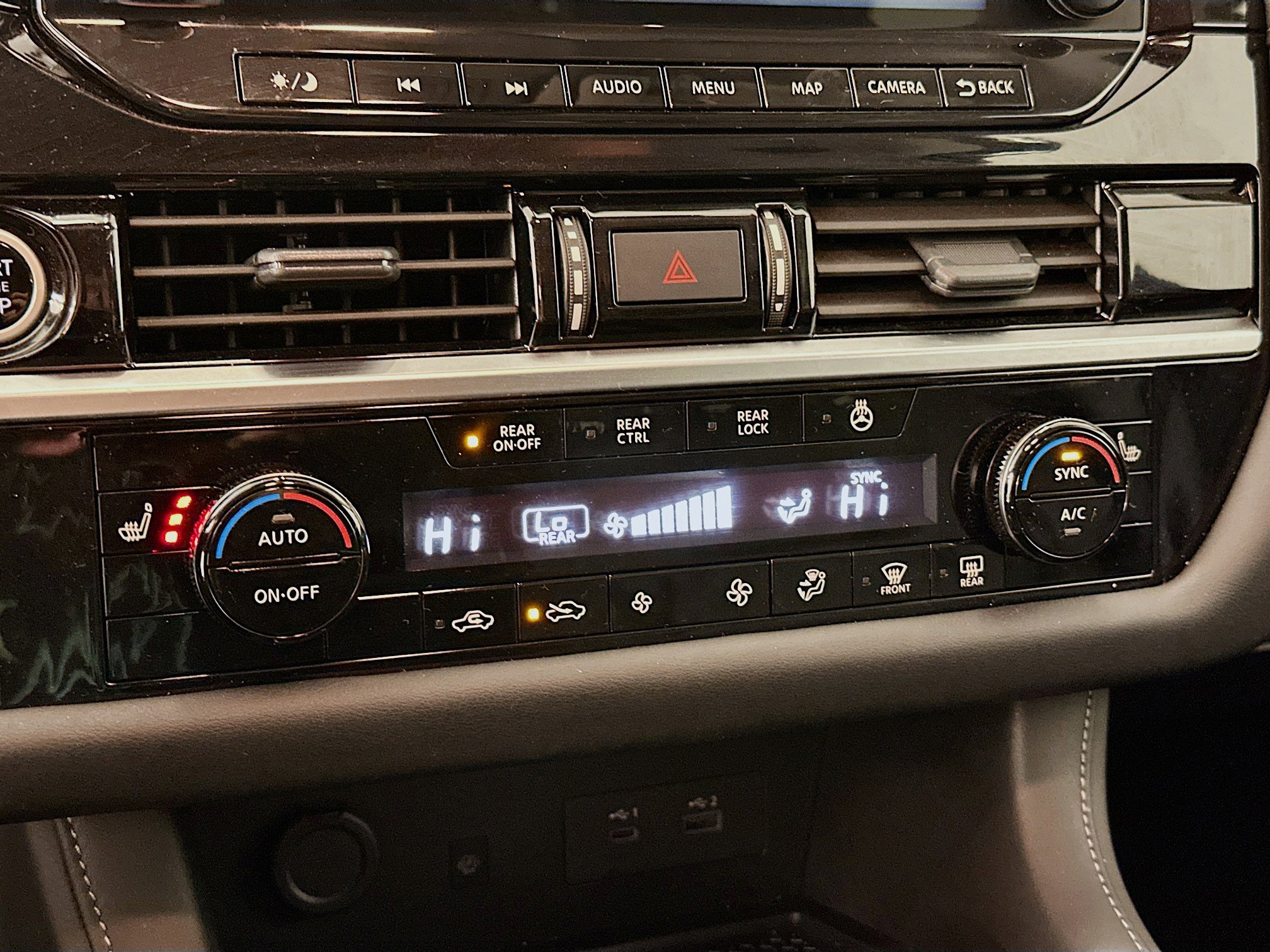 Used 2024 Nissan Pathfinder SL image 24