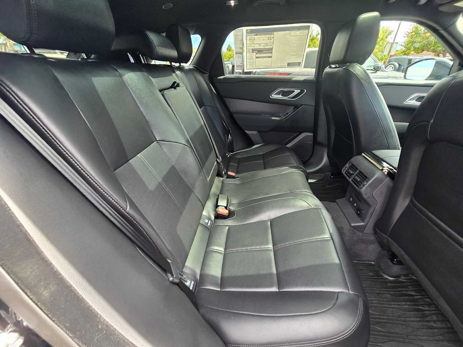 Used 2025 Land Rover Range Rover Velar Dynamic SE AWD/4WD image 14